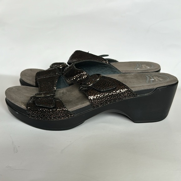Dansko Double Buckles and Straps Platform Sandal slip on 40 9.5 - Picture 3 of 7